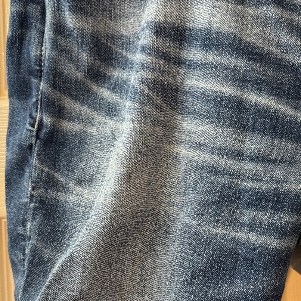 American Eagle Men’s 34x30 AirFlex+ Temp Tech Medium Wash Blue Straight Jeans - Picture 3 of 11